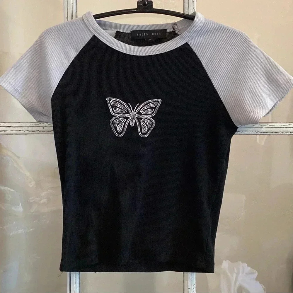 Faded Rose Juniors Tshirt Small Rhinestone Butterfly